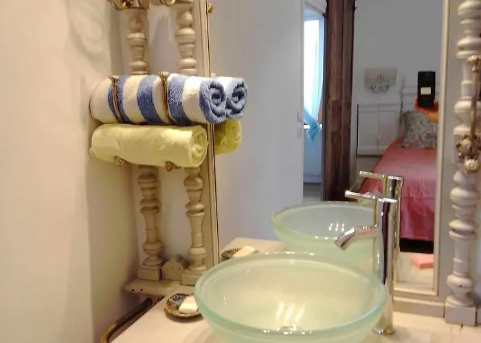 Domaine De La Borde Puy-lʼÉvêque